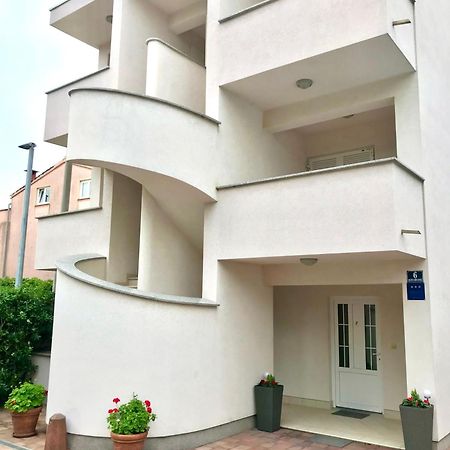 Apartmani Samec Новалья Экстерьер фото