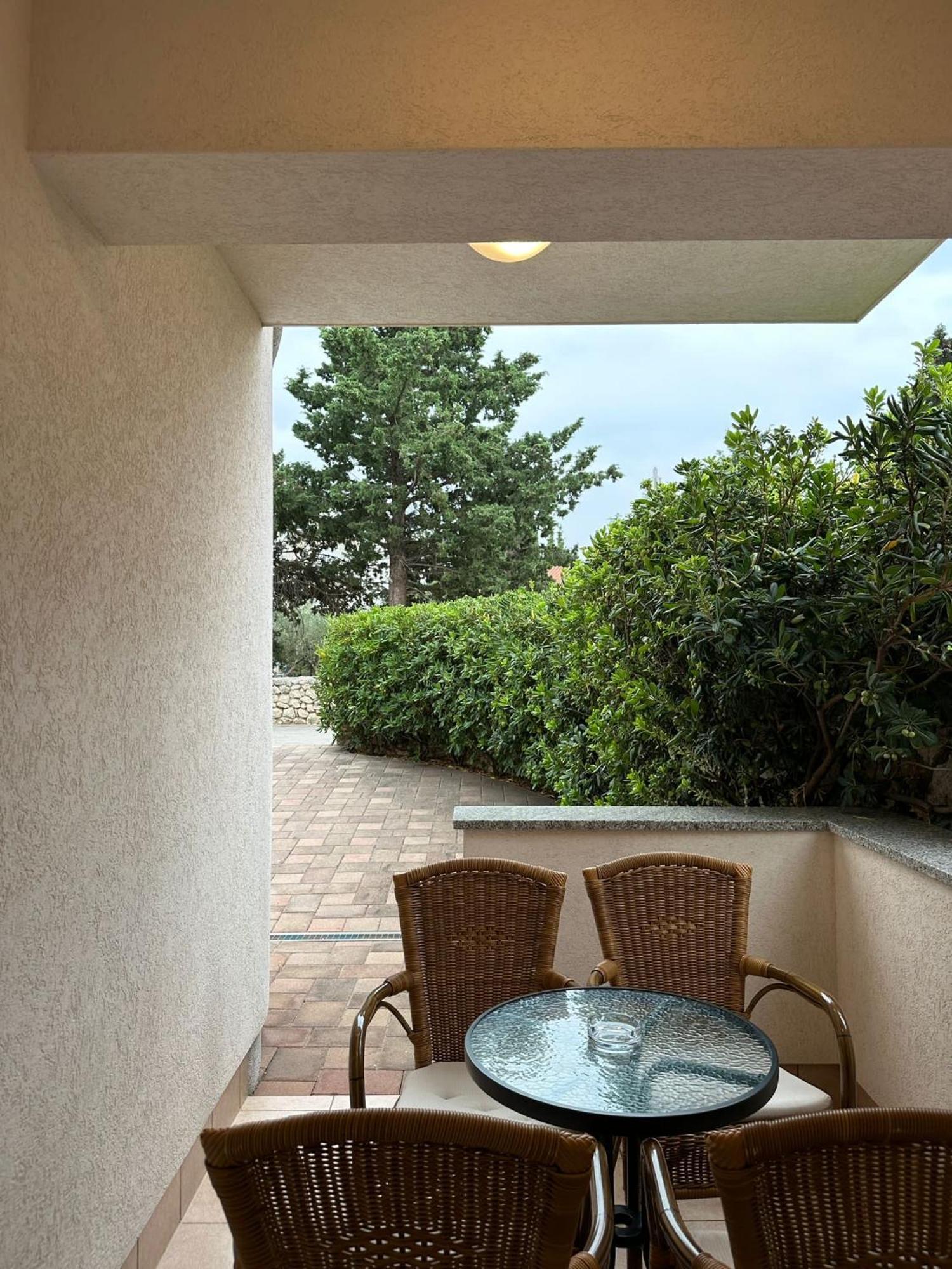 Apartmani Samec Новалья Экстерьер фото