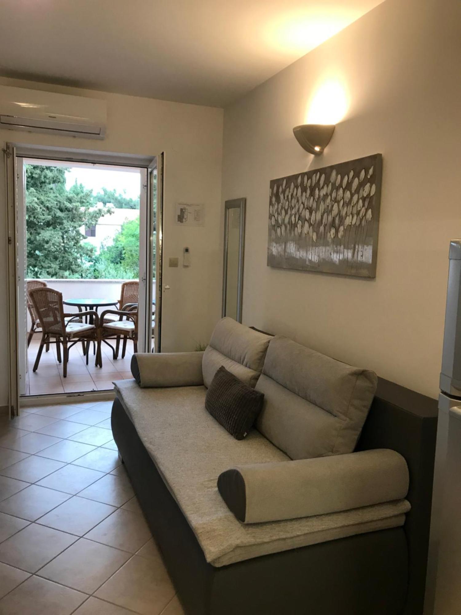 Apartmani Samec Новалья Экстерьер фото