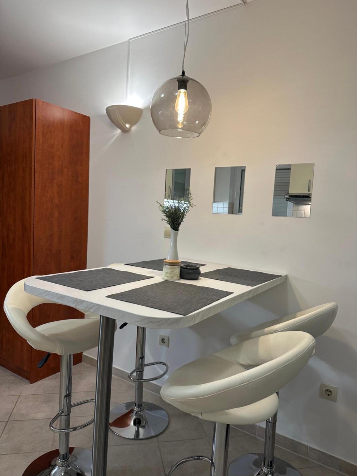 Apartmani Samec Новалья Экстерьер фото